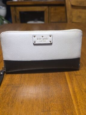 Kate Spade Grove Street Neda 2 Tone Continental Wallet